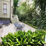 Walker Mansion On St Charles Ave - Unit 2 Guest house