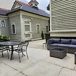 Walker Mansion On St Charles Ave - Unit 3