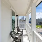 Stunning Condos Close To French Quarter