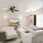 Stunning Close To French Quarter New Orleans