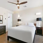 Stunning Close To French Quarter