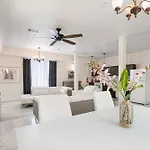Apartment Stunning Close To French Quarter