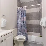 Stunning Close To French Quarter *