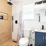 Mid Canal St 2 Bedroom Cute House New Orleans