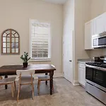 Apartment Cute 1bed 1bath 4blocks From French Q, Steps From Jazz & Music Venues New Orleans