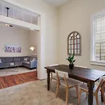 Cute 1bed 1bath 4blocks From French Q, Steps From Jazz & Music Venues *