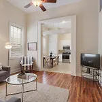 Cute 1bed 1bath 4blocks From French Q, Steps From Jazz & Music Venues Apartment