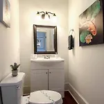 Historic 3 Bedroom 4blocks From Famous St Charles Ave Mardi Gras Parade Route, Steps To Jazz Venues And Restaurants * New Orleans