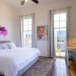 Historic 3 Bedroom 4Blocks From Famous St Charles Ave Mardi Gras Parade Route, Steps To Jazz Venues And Restaurants