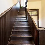 Historic 3 Bedroom 4blocks From Famous St Charles Ave Mardi Gras Parade Route, Steps To Jazz Venues And Restaurants Apartment