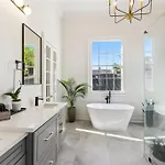 Elegant Garden District 4br