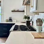 Elegant Garden District 4br *