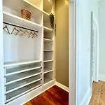 Holiday home Elegant Garden District 4br