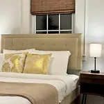 Holiday home Elegant Garden District 4br *