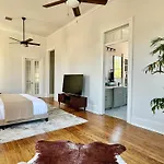 Holiday home Elegant Garden District 4br *