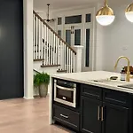 Elegant Garden District 4br