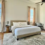 Elegant Garden District 4br *