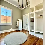 Elegant Garden District 4br *