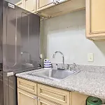 Apartment Perfect Location: Inviting Uptown Apt! New Orleans