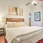 Perfect Location: Inviting Uptown Apt! New Orleans