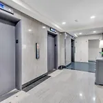 Spacious 4Bd Condo, Sleeps 12, Walk To Bourbon St & Superdome