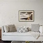 Group-friendly Near Bourbon Street New Orleans