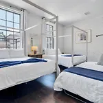 Group-friendly Near Bourbon Street Hotel *