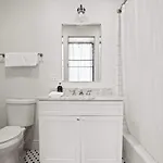 Bourbon Street Group Friendly Hotel *