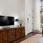 Bourbon Street Group Friendly Hotel *