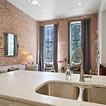 Hotel Bourbon Street Group Friendly *
