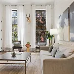 Bourbon Street Hotel Stay Group Friendly