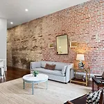 Bourbon Street Group Friendly Hotel *