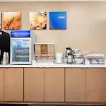 Hotel Comfort East 4*