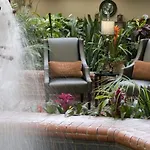 Hotel Brent House 3*