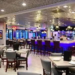 Wyndham French Quarter Hotel 4*