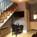 Frenchmen Hotel 3*