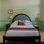 Frenchmen Hotel