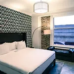 Q&c And Bar New Orleans, Autograph Collection Hotel