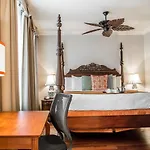 Hotel Voco St By Ihg