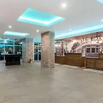 Hotel La Quinta & By Wyndham Downtown 3*