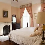 Fairchild House