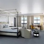 The Ritz-carlton, Hotel 5*