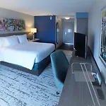 Hilton Garden Convention Center Hotel 3*