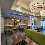 Hotel Comfort East New Orleans