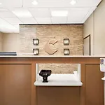 Comfort East Hotel