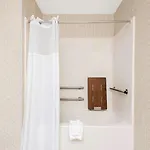Hotel Comfort East