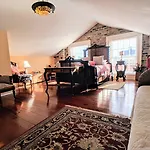 Bed & Breakfast Parisian Courtyard New Orleans