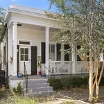 Holiday home Perfectly Located 1 Bedroom I Uptown - Magazine St