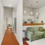 Holiday home Perfectly Located 1 Bedroom I Uptown - Magazine St New Orleans