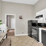 Classic Nola Stay In Cozy 2Br Shotgun